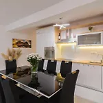 Διαμέρισμα Amazing In