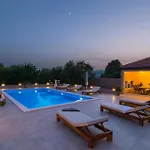Διαμέρισμα Amazing In *
